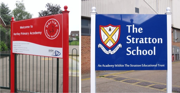 external post mounted school signs